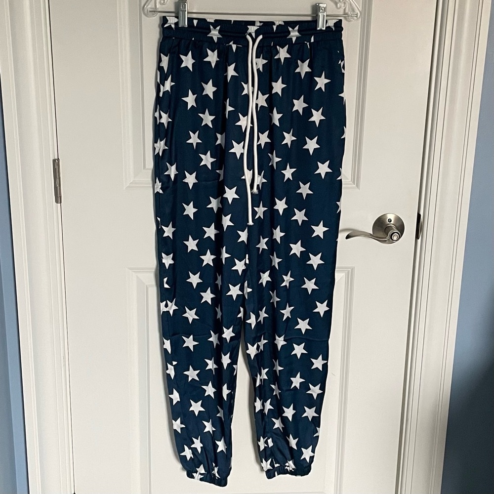 New! Superdown Miranda Blue/White Star Print Allover Track Pants 35384 - Picture 2 of 11